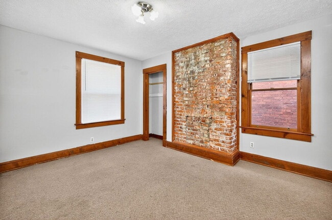 Building Photo - 225 Atkinson St