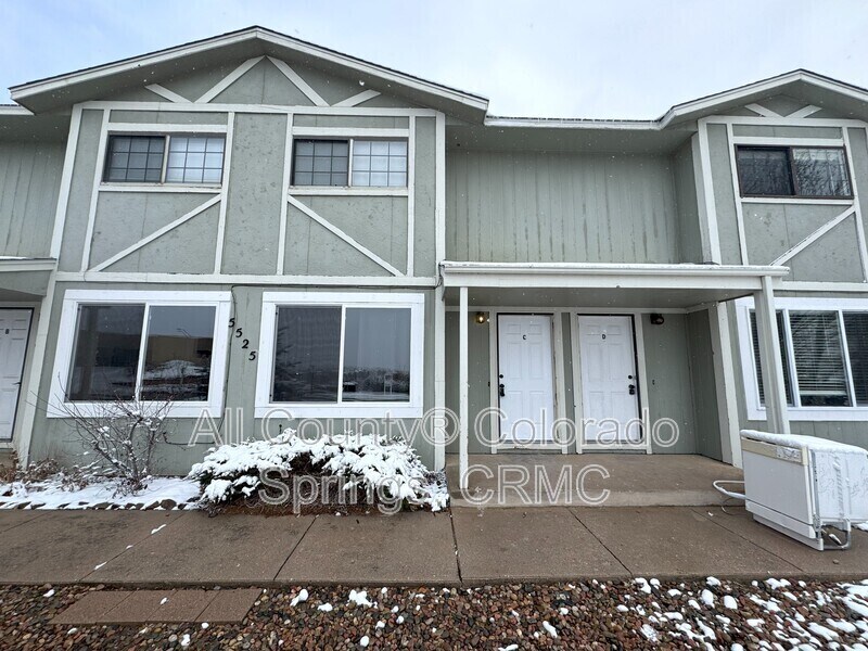 Primary Photo - 5525 Tomah Dr