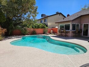 Building Photo - 3500 El Cortez Ave