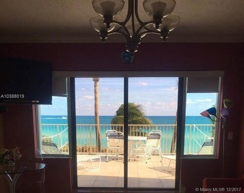 Foto principal - 6346 Collins Ave