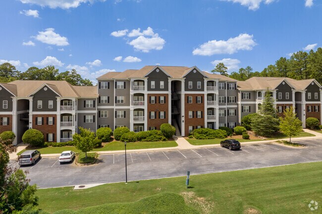 Exterior - Bluffs at Grandview