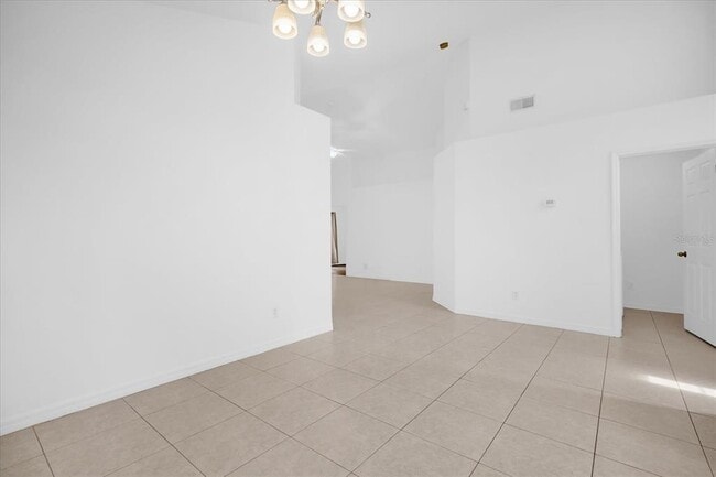 Building Photo - 913 Emerald Green Ct