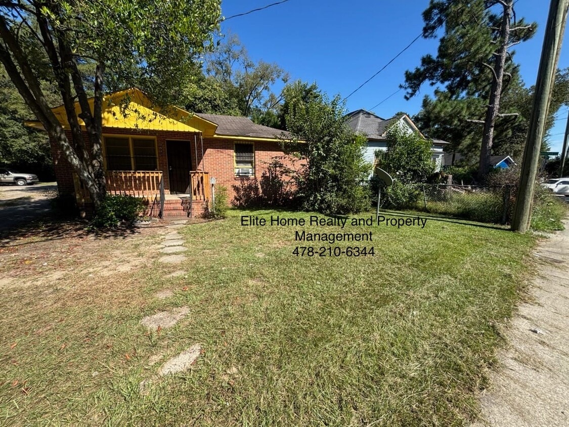 Primary Photo - 3517 Napier Ave