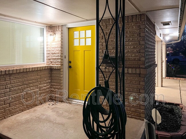 Photo - 106 Thompson Dr House