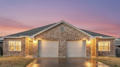 Building Photo - 4809 Auburn Dr