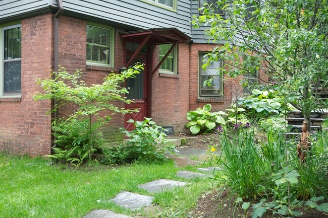 Entrada - 40 Barrett Pl