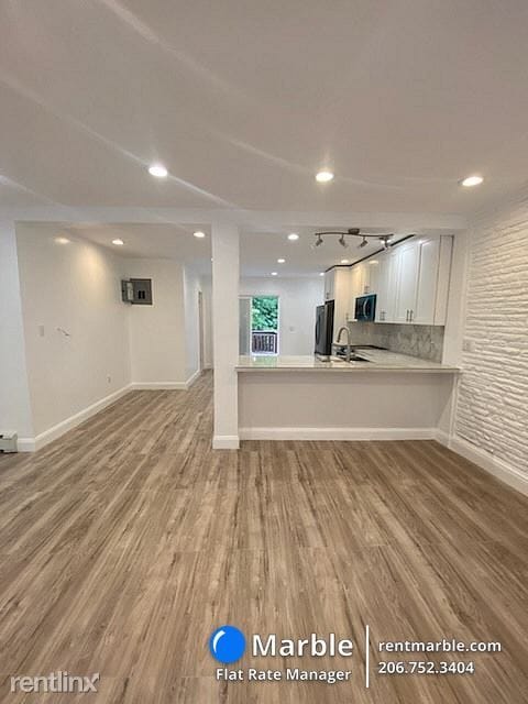 Foto del edificio - 2 br, 2 bath House - 403 N 8th Street #2