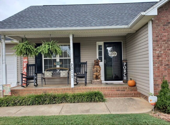 Building Photo - 2011 Taylor Rd