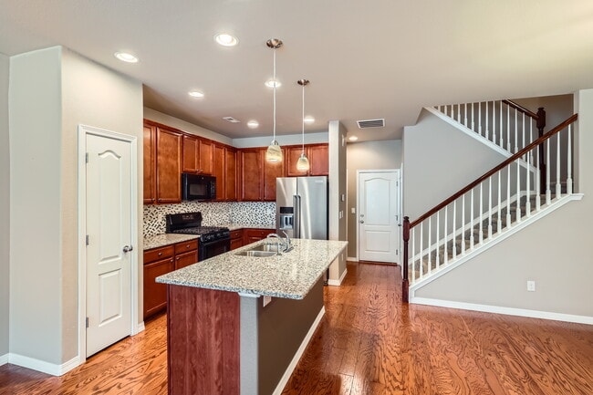 Building Photo - 8883 White Prairie Vw