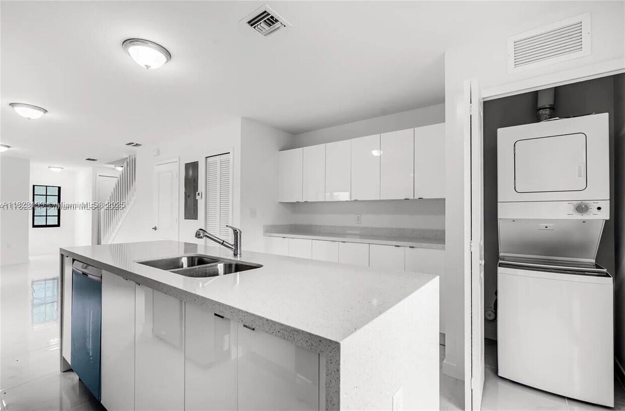 Foto del edificio - 1233 NW 9th Ave