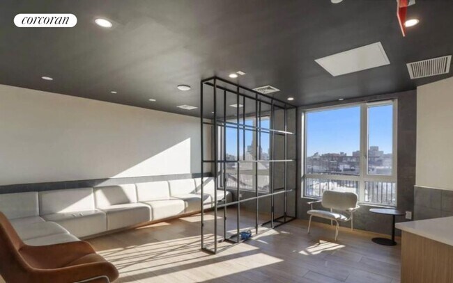 Foto del edificio - 280 Meeker Ave
