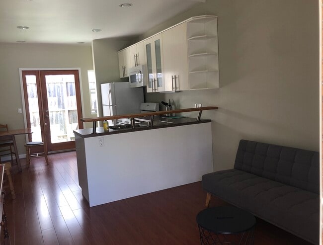 Foto del edificio - 1814 Arizona Ave