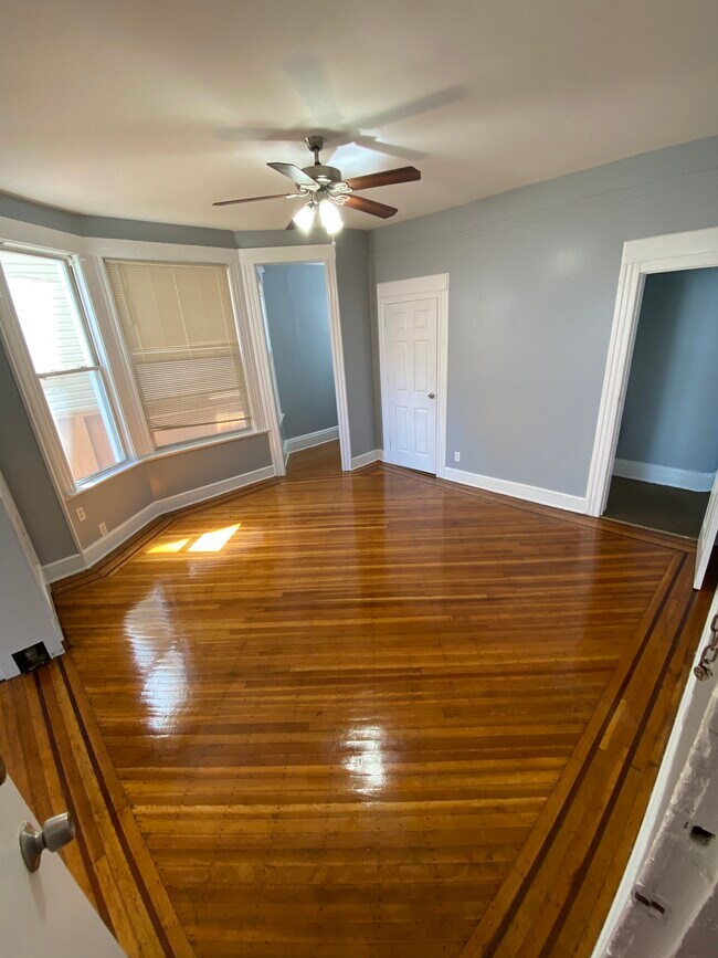 Living Room looking into Computer Room - 81 N Maple Ave