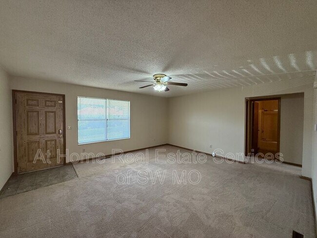 Foto del edificio - 3394 S Moreland Ct