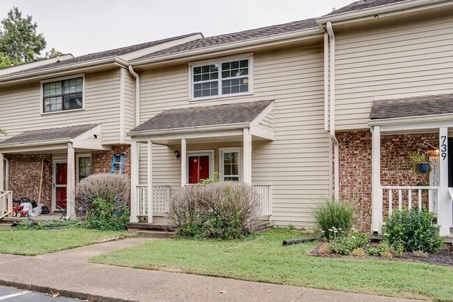 Building Photo - 741 Long Hunter Ct
