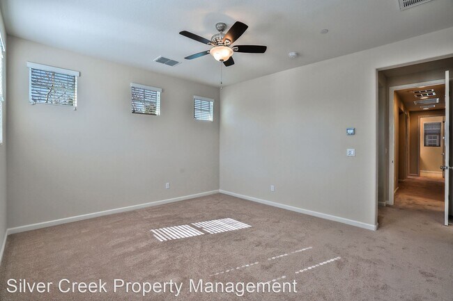 Foto del edificio - 3 br, 2.5 bath House - 1720 Catalina Ct