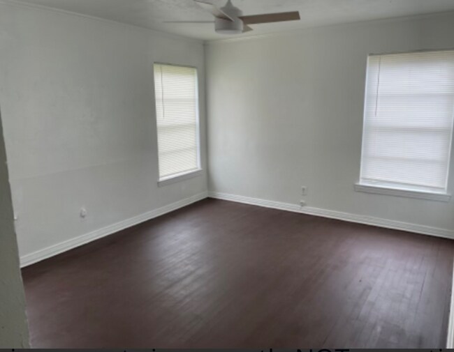 Foto del edificio - 6128 Howard Ave