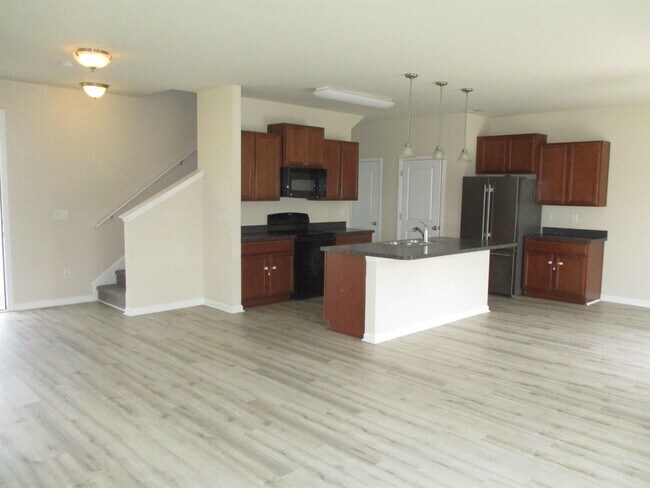 Building Photo - 812 Hayes Point Cir