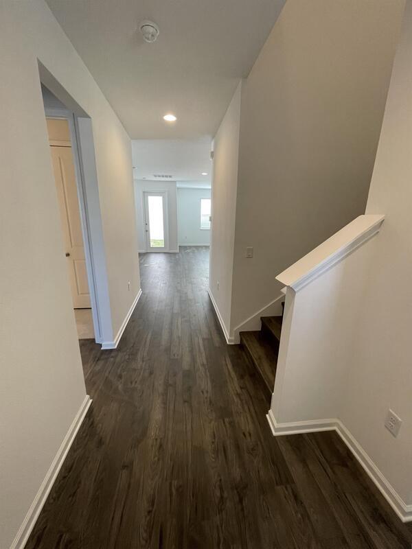 Building Photo - 5051 Lake Hamlin Trail