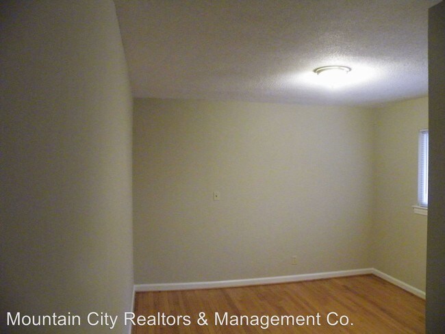 Building Photo - 201 Sunnybrook Trl