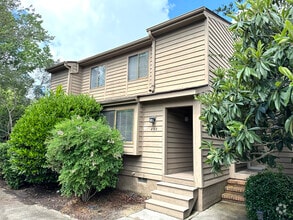 Building Photo - 200 St Mark Ct