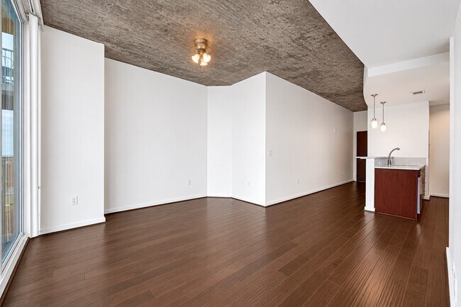 Foto del edificio - 5925 Almeda Rd
