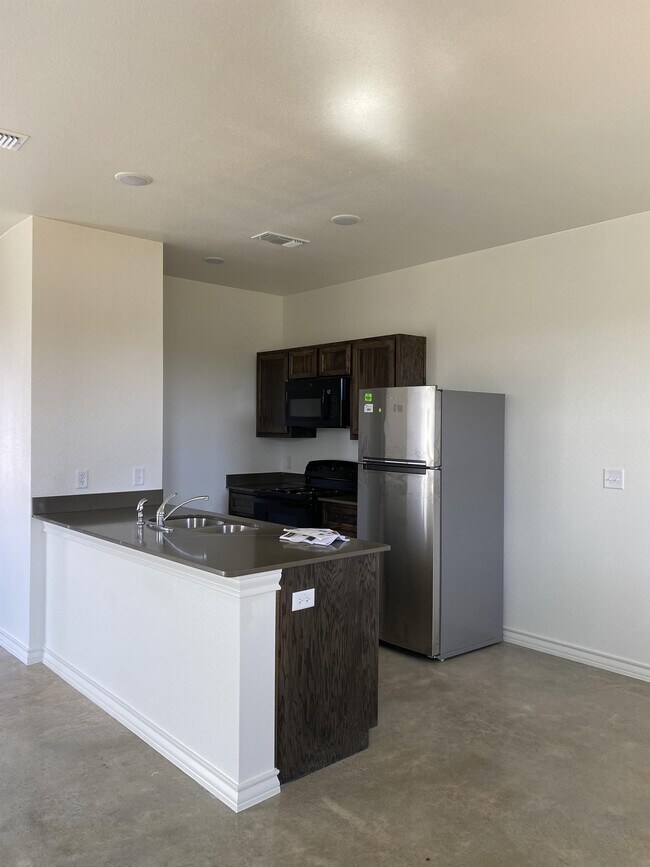 Building Photo - 2322 Zanoletti Ct