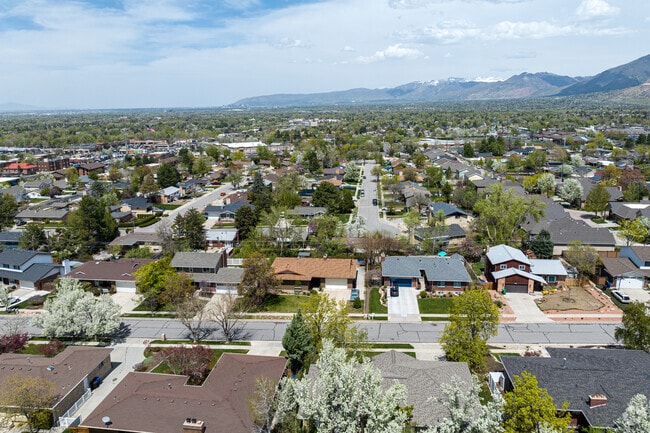 Cottonwood Heights has many quiet neighborhoods.