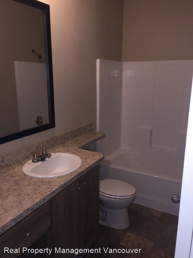 Building Photo - 2 br, 2 bath House - 4700 E 18th St