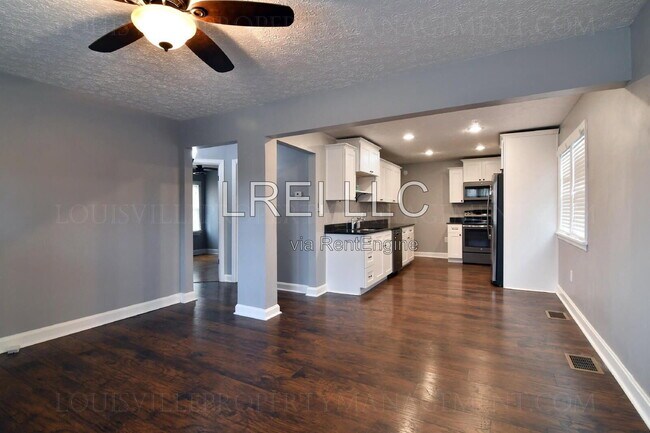 Photo - 10815 Alberta Drive House