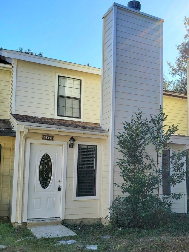 Primary Photo - 162 Monahan Dr