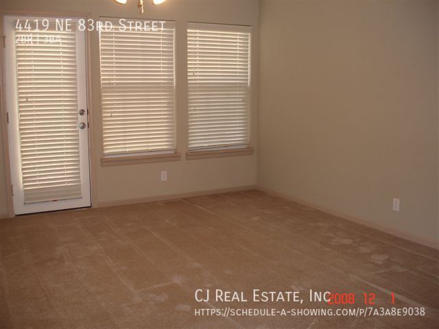 Foto del edificio - 4419 NE 83rd St