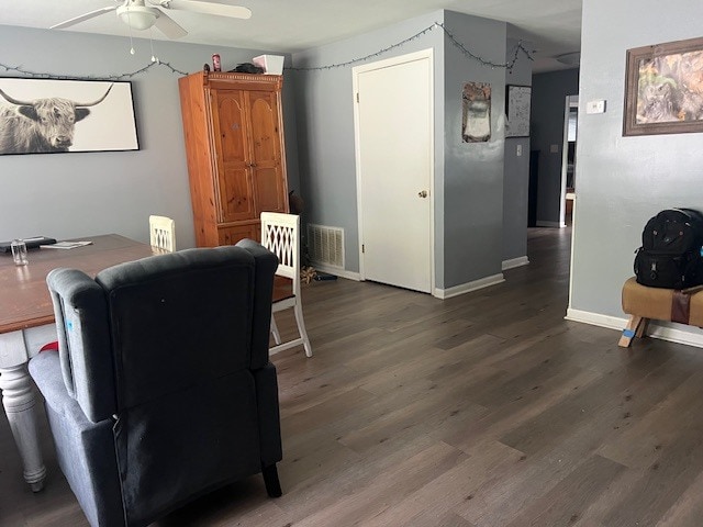 Building Photo - 1005 E Park St