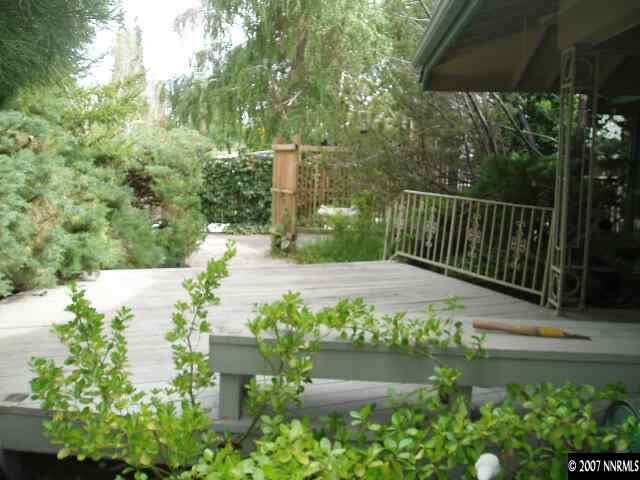Foto del edificio - 2325 Homestead Pl