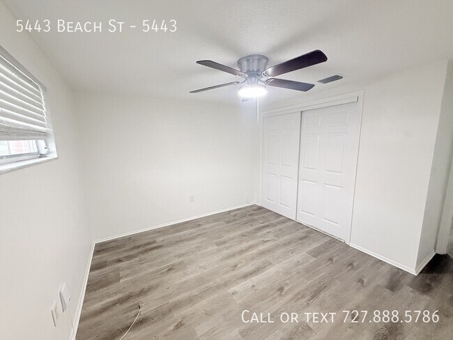Building Photo - 5443 Beach St
