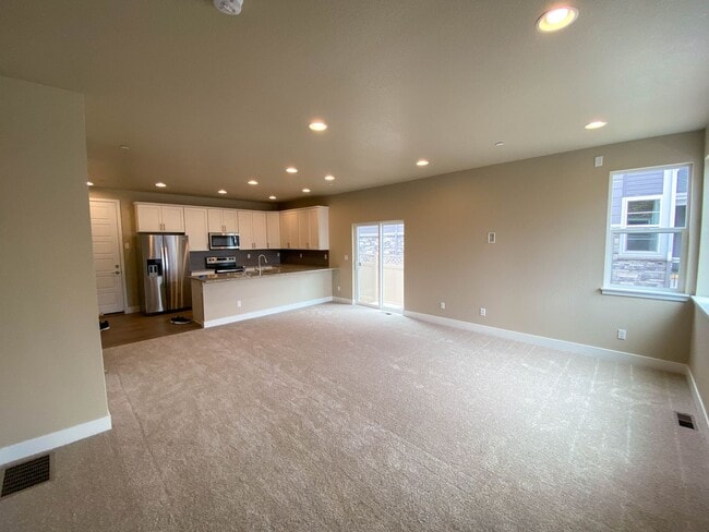 Photo - Stunning 4-Bedroom Duplex in Desirable Alpine Vista Neighborhood House