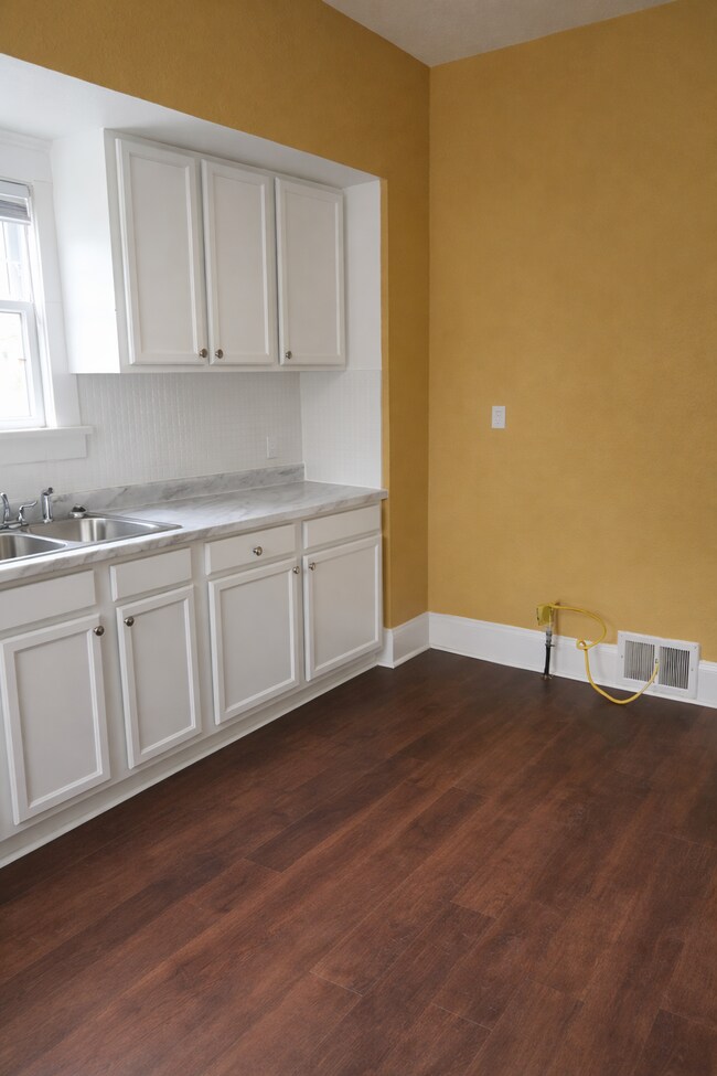 Foto del edificio - 448 E 114th St