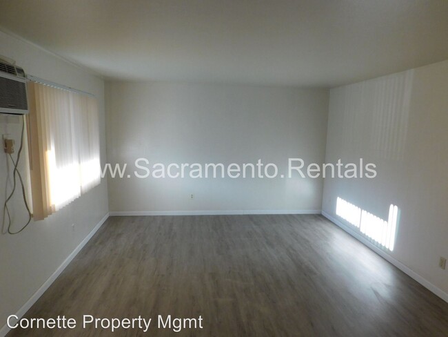 Foto del edificio - 3240 Bell St