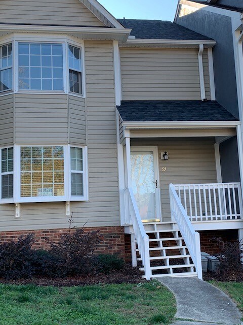 Front View - 21 Hidden Springs Rd