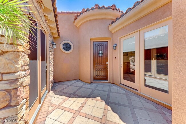 Building Photo - 1238 Calcione Dr