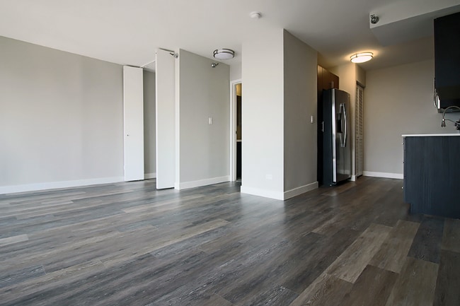 Photo - 866 N Wabash Ave Apartment