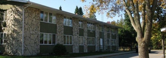 Building - Maplewood Apartments