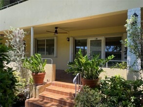 Building Photo - 30 Park Dr