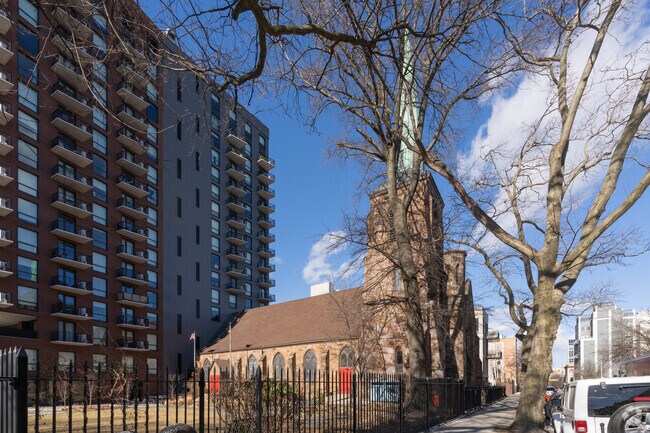 Building Photo - Parish House