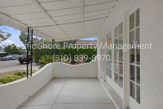 Foto del edificio - 1107 Superba Ave