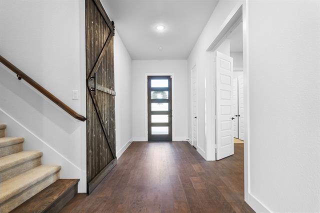 Building Photo - 124 Craigmore Dr
