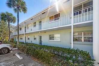 Building Photo - 2440 SW 22nd Ave