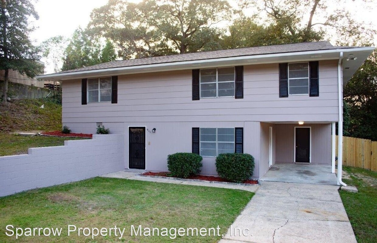 Primary Photo - 4 br, 2 bath House - 911 Woodburn Dr