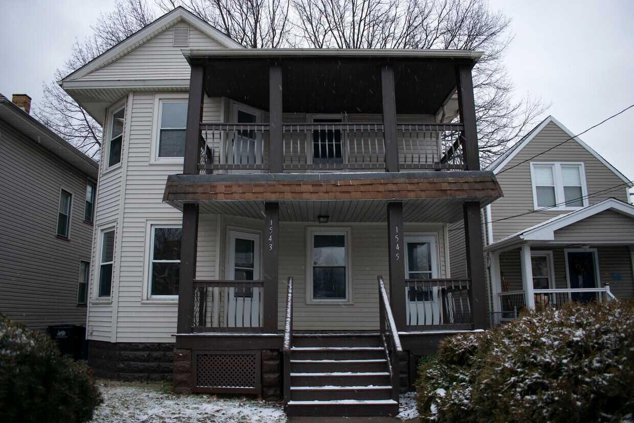 1543 Coutant Ave, Lakewood, OH 44107 House Rental in Lakewood, OH