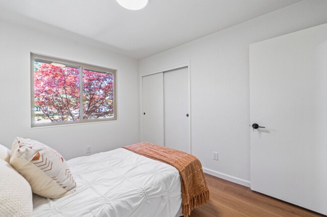 Foto del edificio - 282 Copco Ln